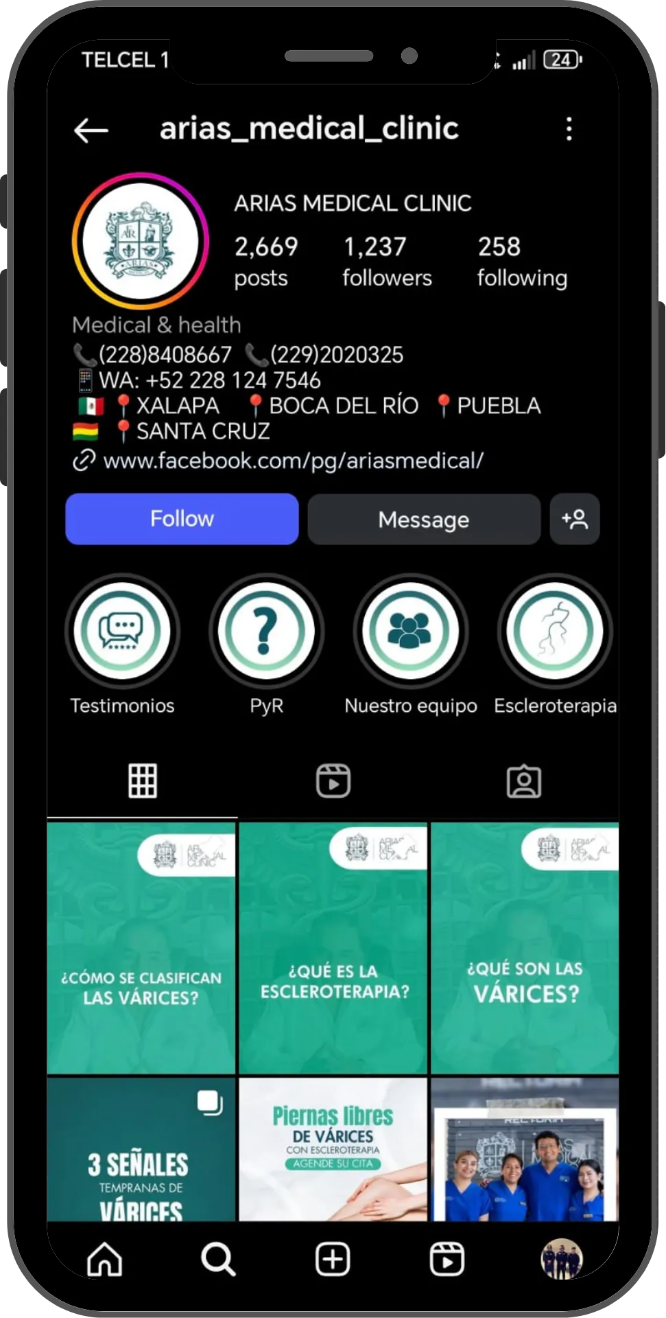 Mockup de perfil de Arias Medical Clinic